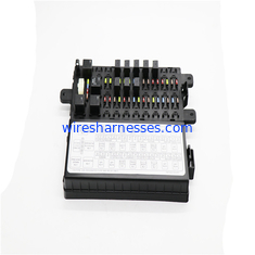 YY24E00008F2 कोबेल्को खुदाई SK200-8 SK350-8 के लिए फ्यूज बॉक्स असेंबली