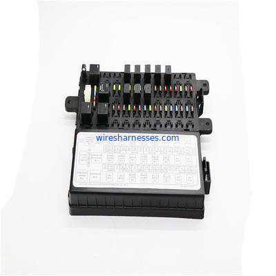 YY24E00008F2 कोबेल्को खुदाई SK200-8 SK350-8 के लिए फ्यूज बॉक्स असेंबली