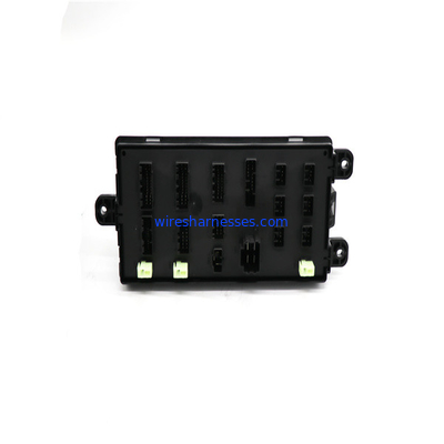 YY24E00008F2 कोबेल्को खुदाई SK200-8 SK350-8 के लिए फ्यूज बॉक्स असेंबली